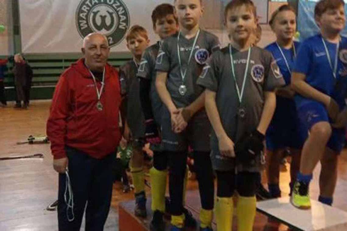  Коростенці виграли срібло на міжнародному дитячому турнірі з індорхокею в Польщі