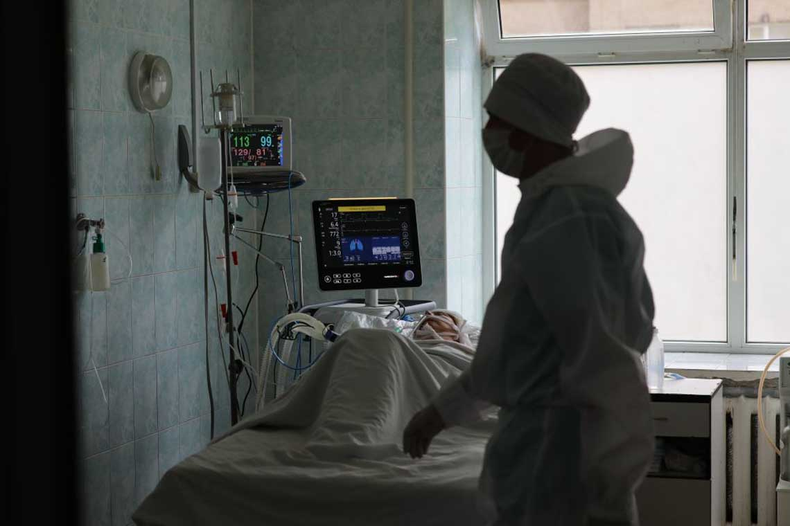 Коронавірус в Україні: за добу - вдвічі більше одужань, ніж нових випадків