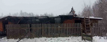 У селі Коростенського району горіла шлакоблочна господарча споруда