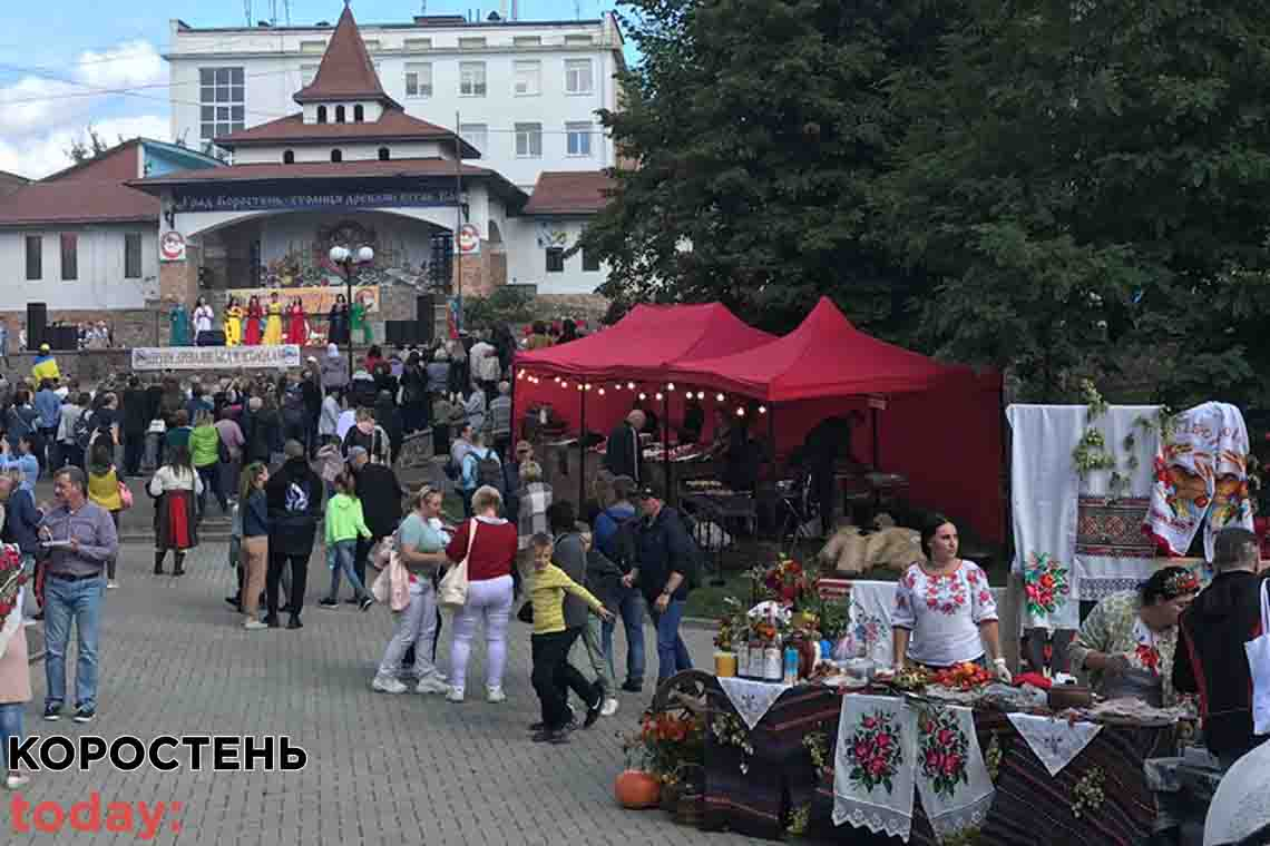 У Коростені порахували, кого було більше на фестивалі дерунів серед туристів: жінок чи чоловіків