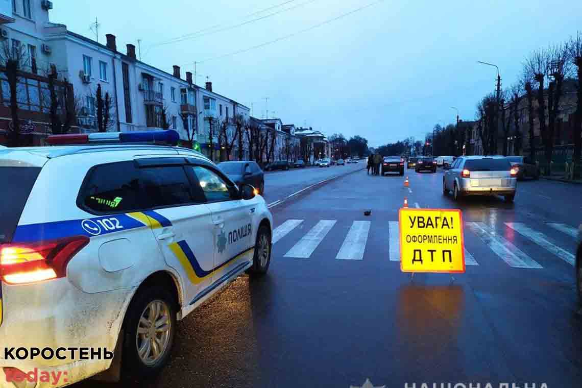 В центрі Коростеня водій на Hyundai збив жінку, потерпілу госпіталізували