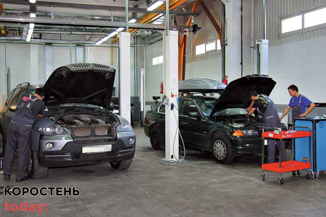 Влада Коростеня знову збирається ремонтувати «свої» автомобілі: цьогоріч готові заплатити понад 160 тис. грн