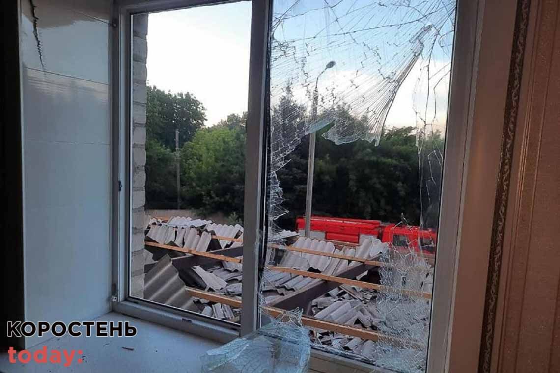 Влада Коростеня закупить скла для скління вікон в багатоповерхівках, які були пошкоджені авіаударами