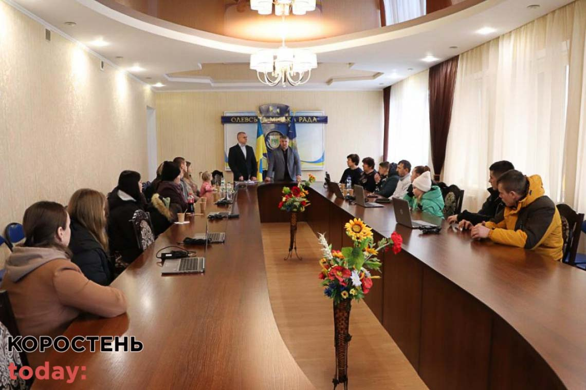 Дітям загиблих військовослужбовців Олевської громади благодійники передали ноутбуки