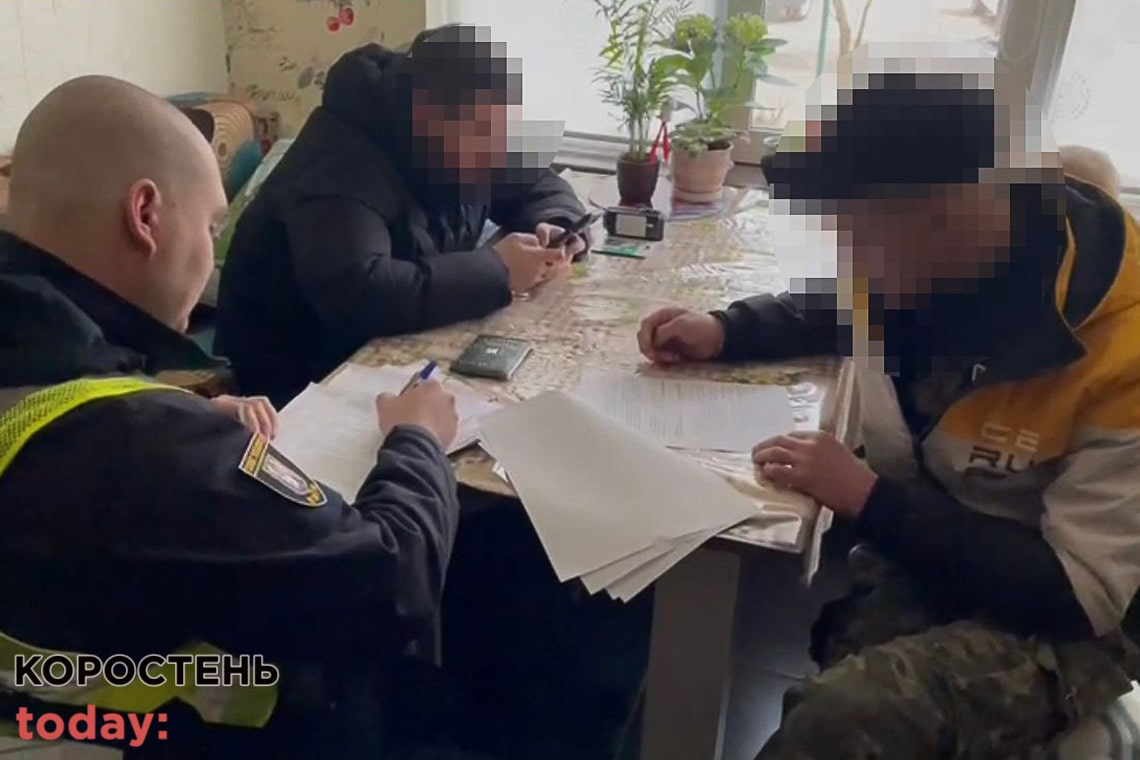Брав передоплату і зникав: київська поліція викрила шахрая з Житомирщини, який обіцяв допомогти виїхати з окупації
