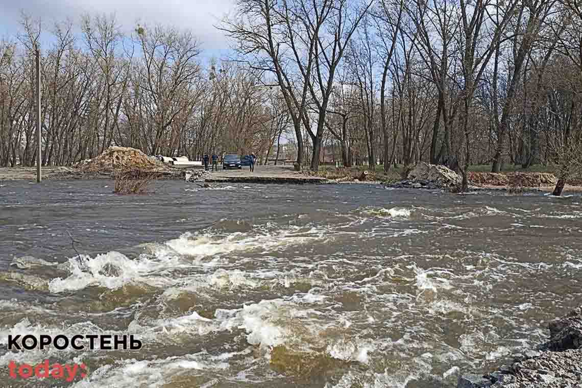 Голова Коростенської РВА розповів, коли відновлять зруйновані паводком переправи