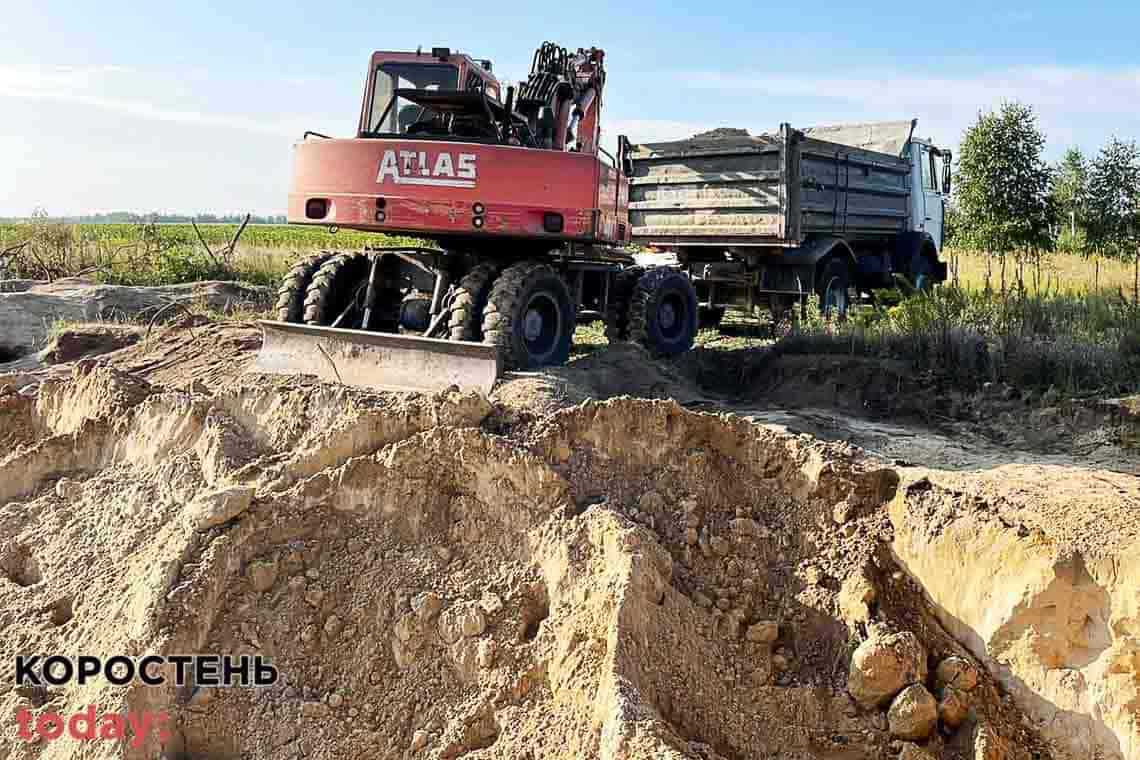 В області судитимуть батька з сином та їх спільника: видобували пісок за Коростенем і заподіяли державі збитків на понад 9 млн грн