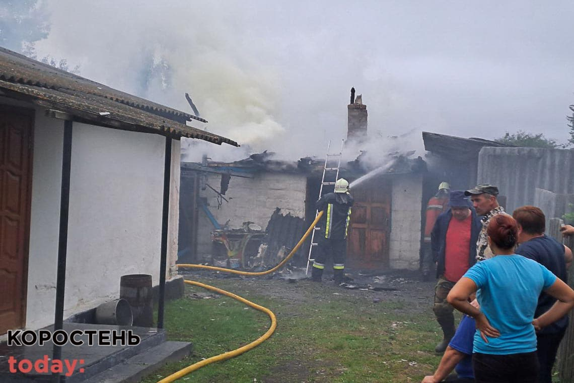 У селі Ушомирської громади горіло господарське приміщення