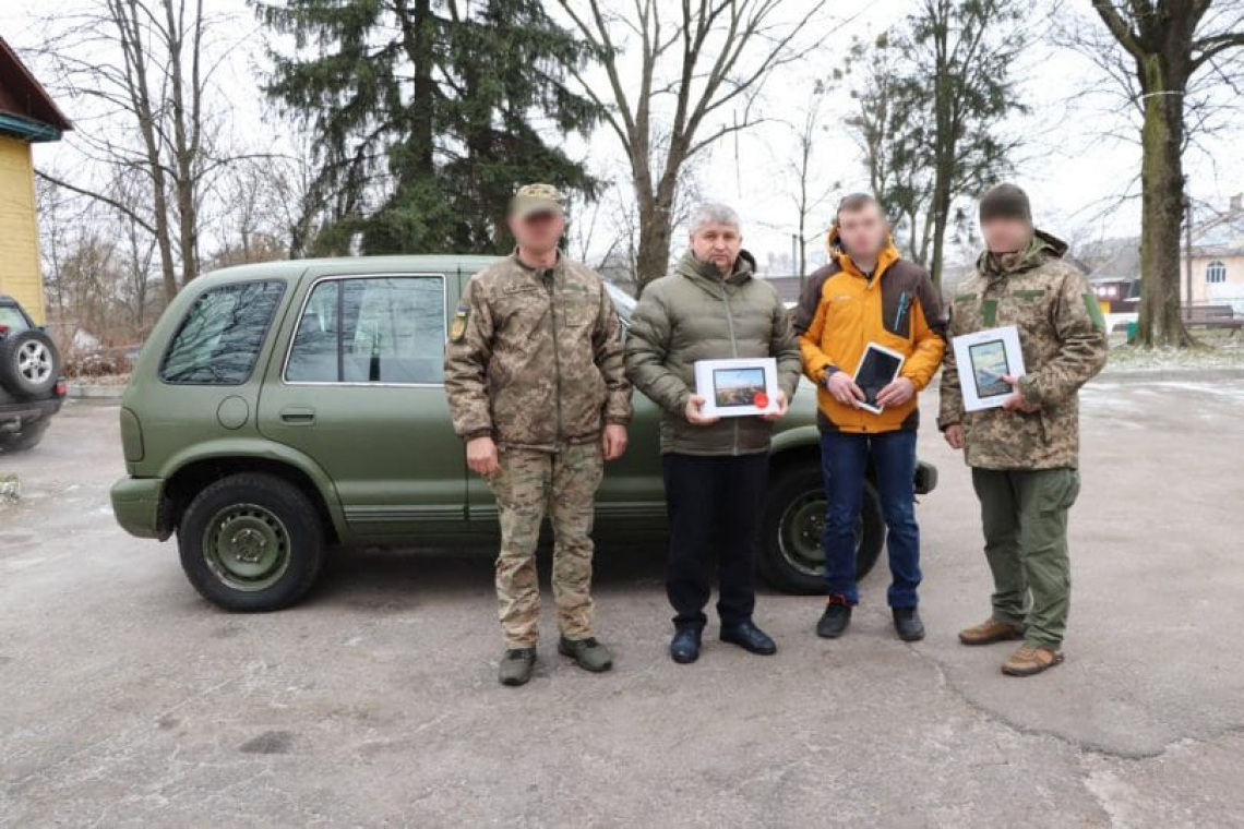 Минулого року Олевська громада передала військовим понад 30 автомобілів