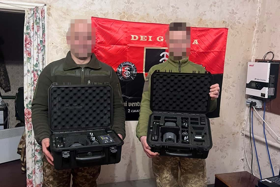В Олевську закупили та передали два квадрокоптери військовим