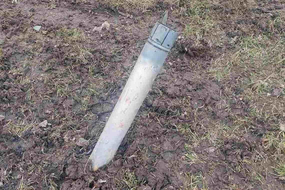 На Коростенщині піротехніки знайшли та знищили некеровану авіаційну ракету