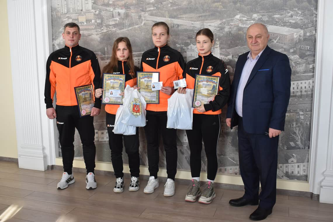 Коростенські каратистки отримали посвідчення кандидатів у майстри спорту України