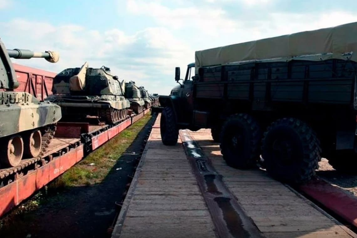 Білорусь, ймовірно, знову готується приймати військові ешелони з РФ — моніторингові канали