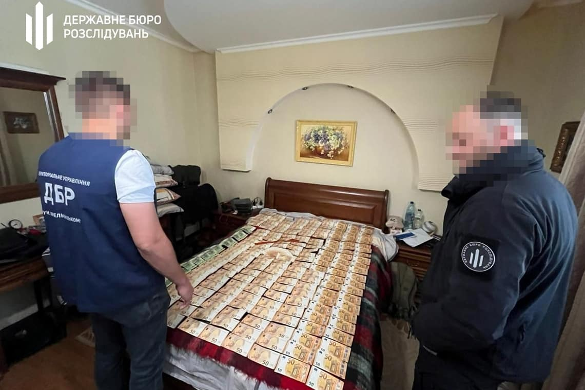 Справа з привласненням майна військової частини на Житомирщині - ймовірних крадіїв перевіряють на співпрацю з рф