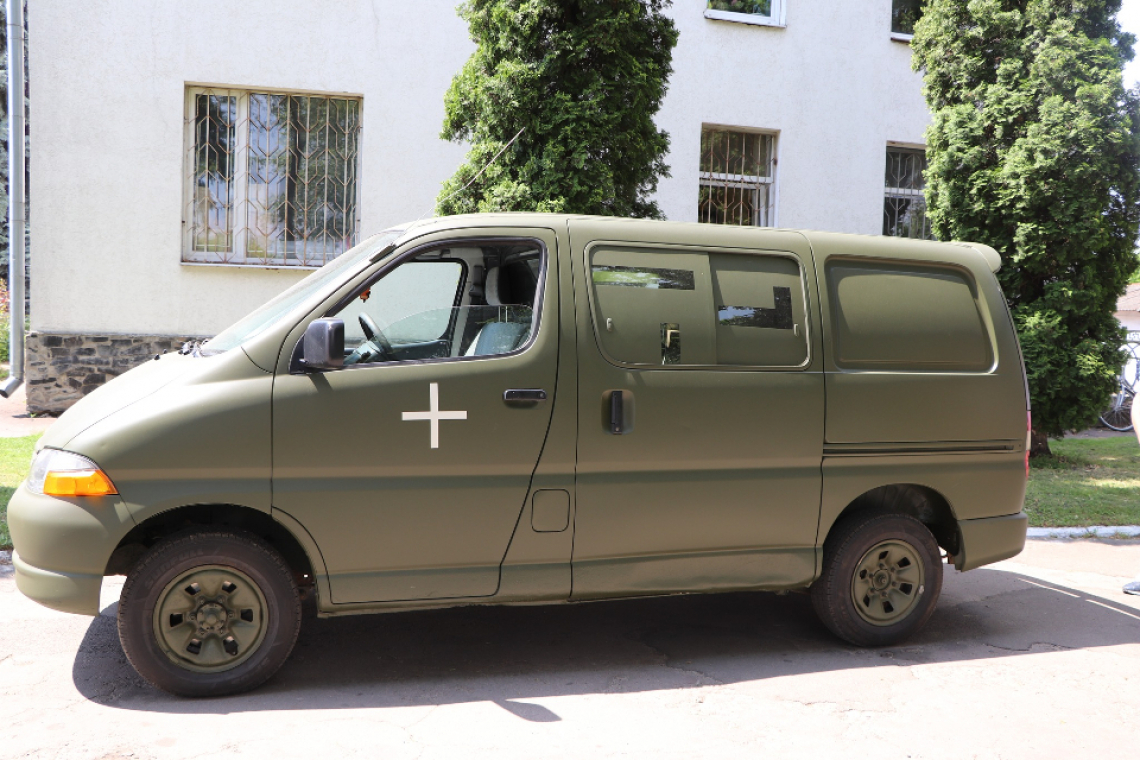 Олевська громада відправила на Куп'янський напрямок автомобіль для захисника-земляка