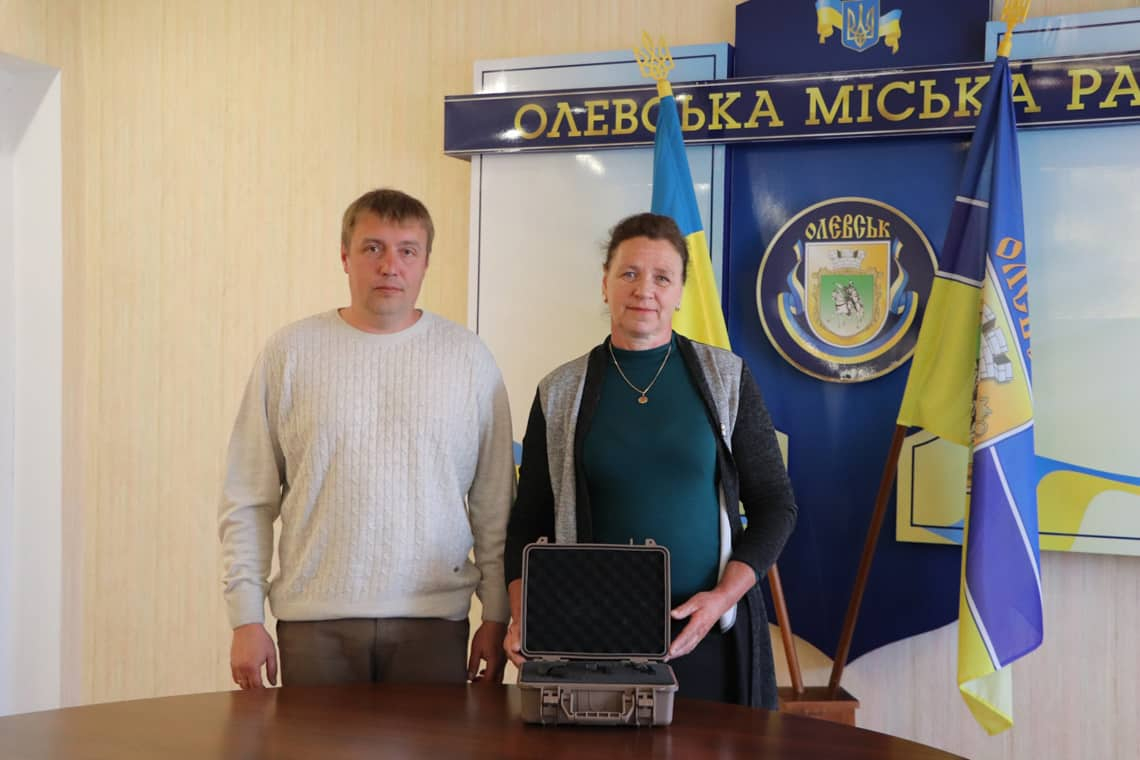 На прохання захисника Олевська громада придбала прилад нічного бачення