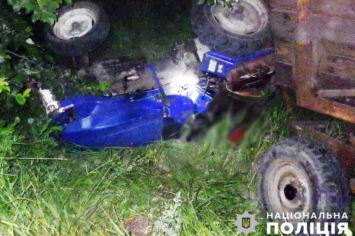 На Олевщині перекинувся трактор: водій загинув