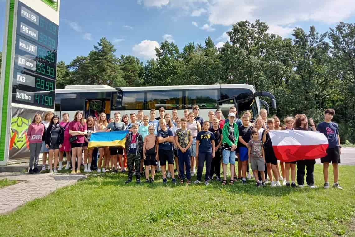 На оздоровлення до Польщі вирушили діти з Коростенського району