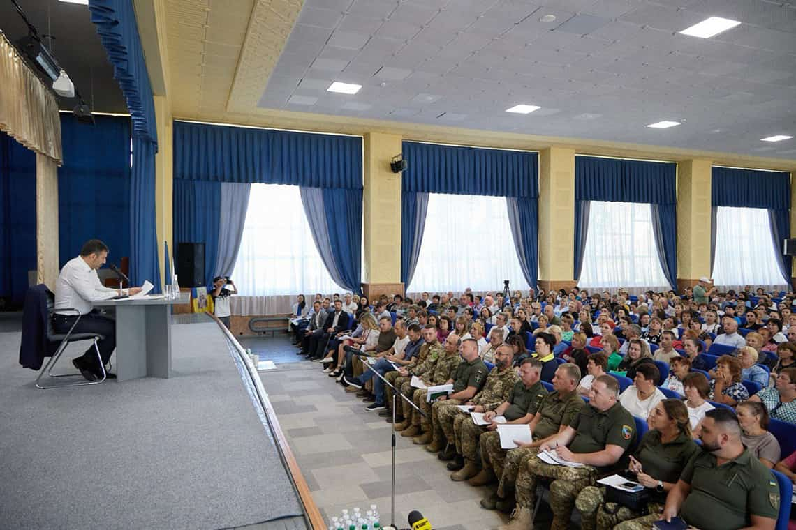 Омбудсман Дмитро Лубінець провів зустріч із родинами військополонених та зниклих безвісти з Житомирщини