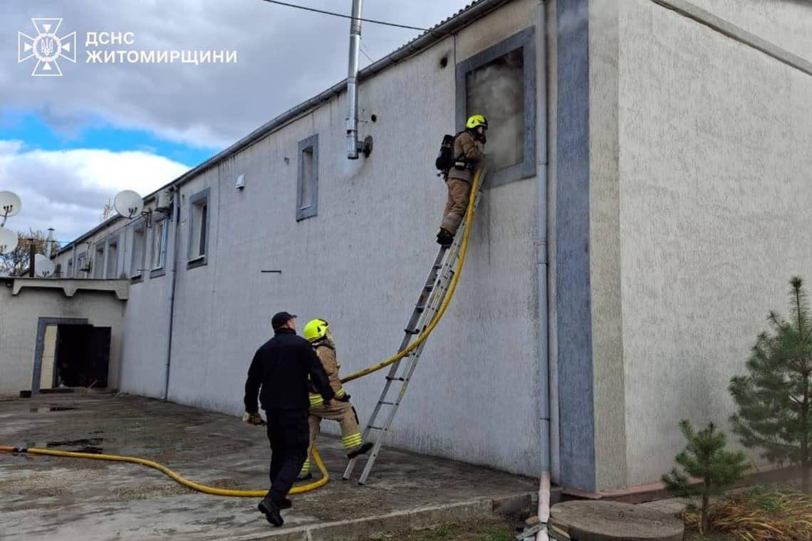 У Коростені в районі "цегельного" горіла приватна лазня