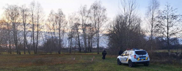 На земельній ділянці в Житомирській області знайшли торбу з вибухівкою