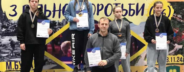 Юна спортсменка з Коростеня здобула срібну нагороду на чемпіонаті України з вільної боротьби 