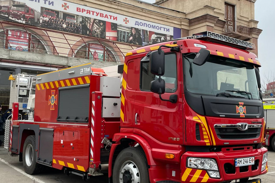 У коростенських рятувальників з'явився найсучасніший пожежний автомобіль виробництва "Tital"