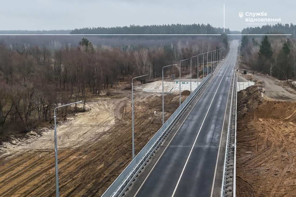 На Київщині завершують відбудову зруйнованих окупантами мостів, один із них – через Овруч