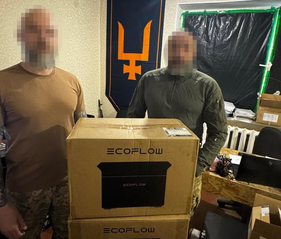 В Олевську за кошти місцевого бюджету придбали чотири зарядні станції для військових