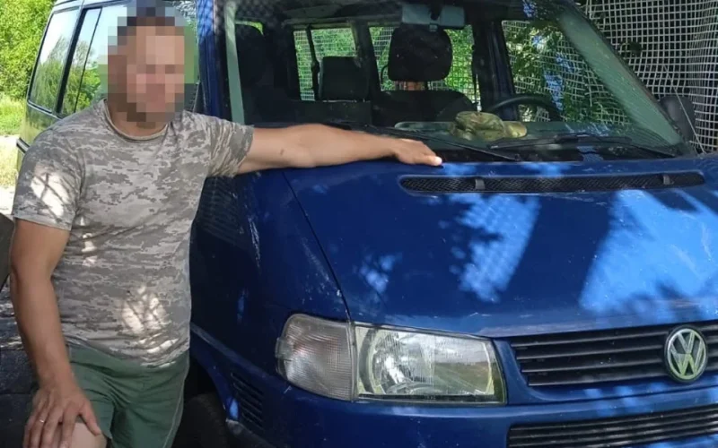 Жителі Олевської громади зібрали 40 тис. грн на ремонт авто для свого захисника