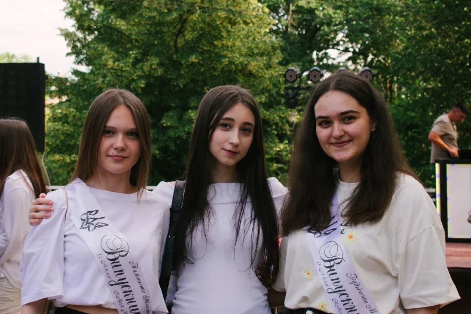 Випускники Коростенської громади відсвяткували Prom party–2026 у парку «Древлянський»