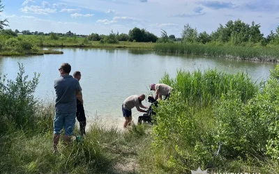 Поліцейські з’ясовують причини загибелі 14-річного хлопця на затопленому кар’єрі на затопленому кар’єрі в селищі Житомирської області