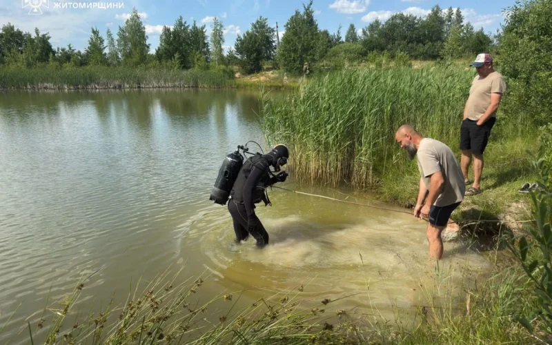 На затопленому карʼєрі в селищі Житомирської області потонув 14-річний хлопчик