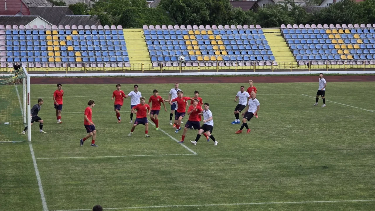 Розгромна перемога «Коростень/Агро-Ниви-2» та бойова поразка ФК «Мал» U-16: як стартував чемпіонат громади