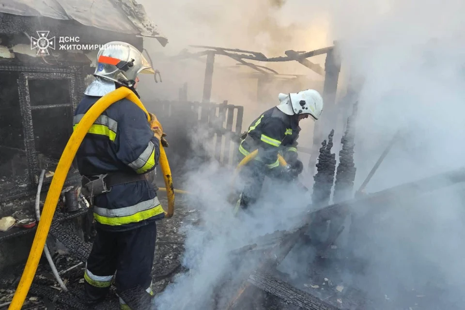 Рятувальники ліквідовували наслідки повітряних атак рф по Житомирській області