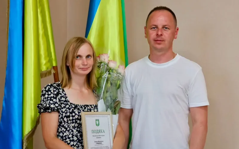 Жительку Малинської громади нагородили відзнакою “Мати-героїня”