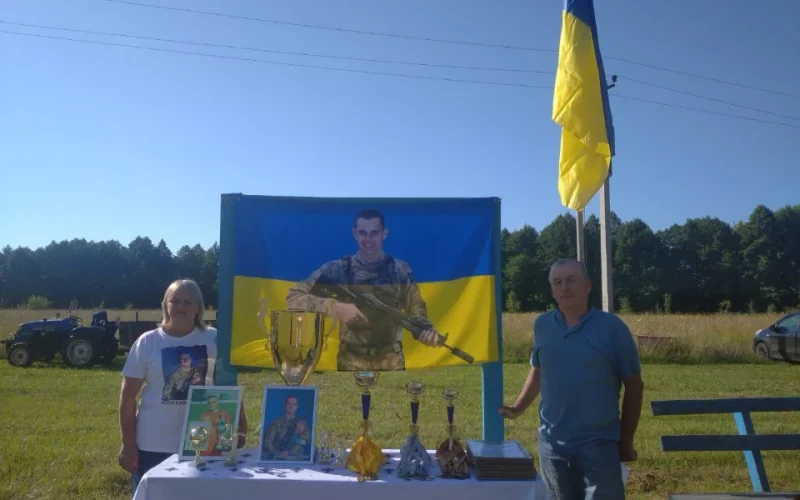 У селі Овруцької громади відбувся футбольний турнір – Кубок пам’яті Захисника Дениса Дуба