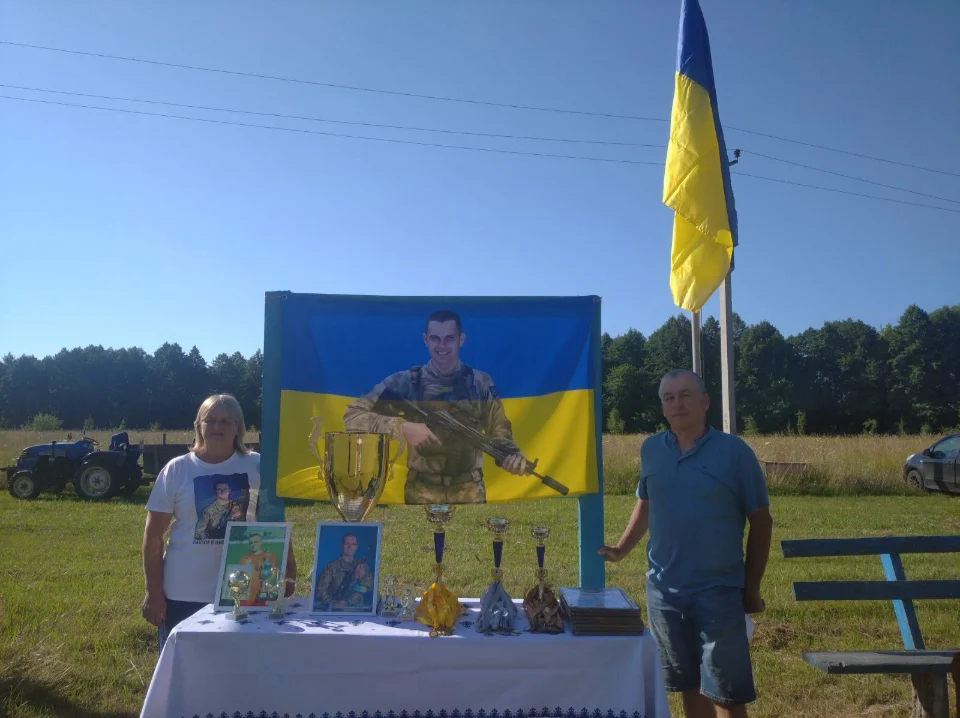 У селі Овруцької громади відбувся футбольний турнір – Кубок пам’яті Захисника Дениса Дуба