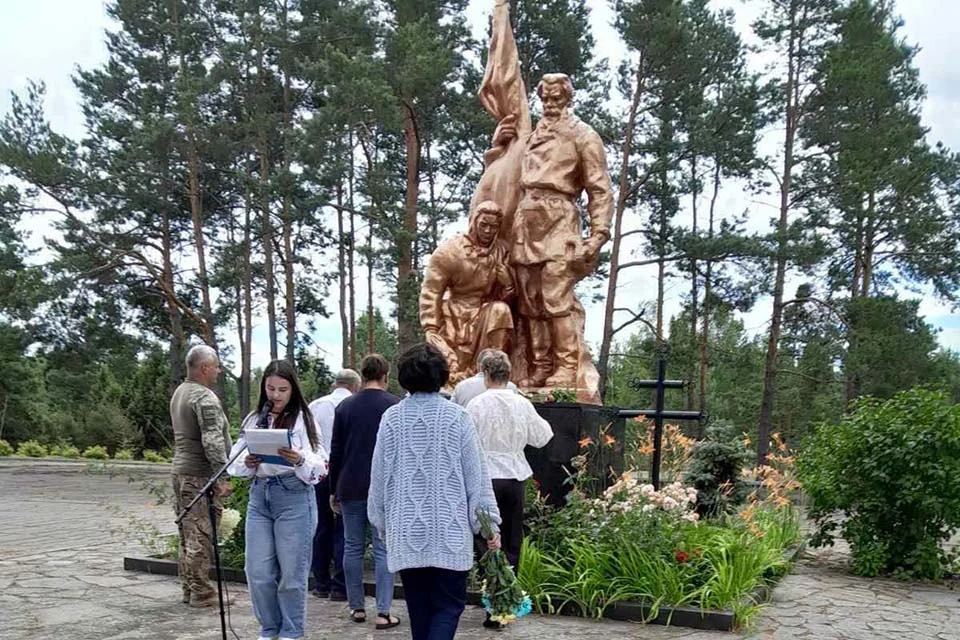 У селі на Олевщині відбувся мітинг та хвилина мовчання з нагоди річниці Копищенської трагедії