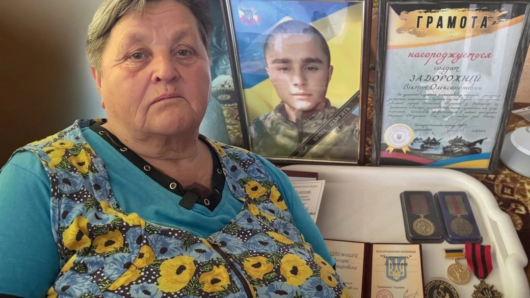 Виховала онука-сироту, але не може отримати виплату після його загибелі: історія жительки Малинської громади