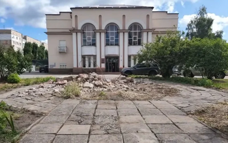 Що влада Коростеня планує встановити на місці демонтованого пам’ятника Щорсу