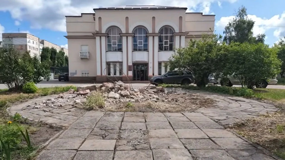 Що влада Коростеня планує встановити на місці демонтованого пам’ятника Щорсу