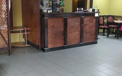 SALOON — 2