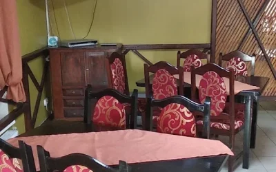 SALOON — 3