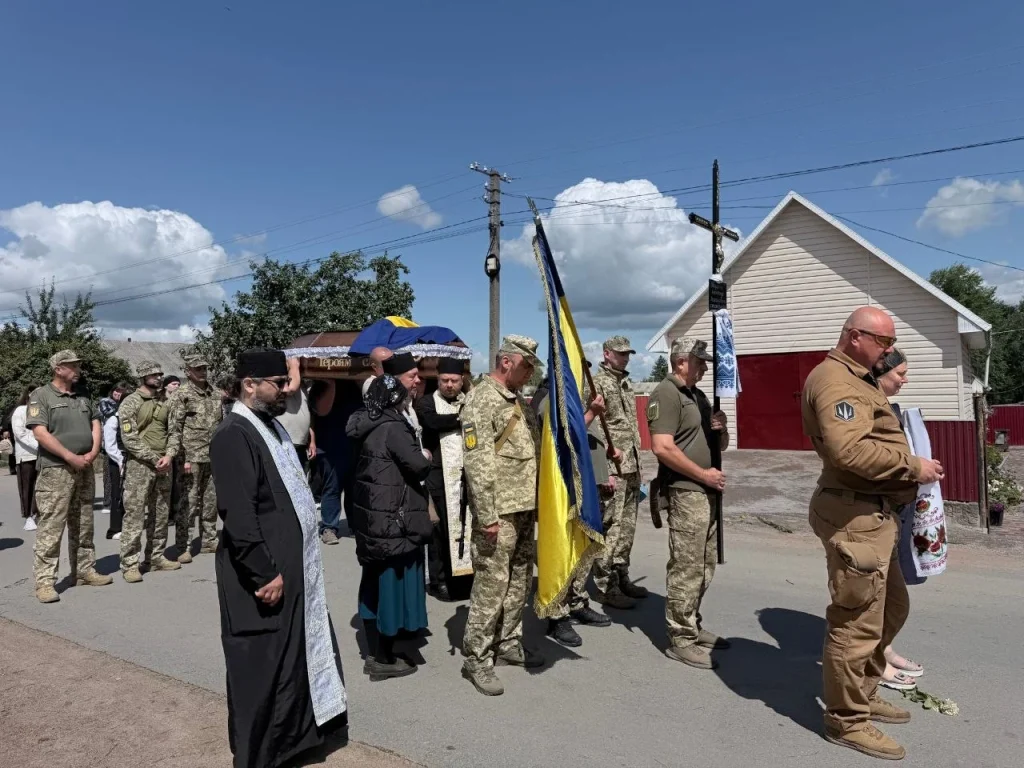 Після двох років пошуків додому навіки повернувся військовий Олександр Яворенко з Коростенського району