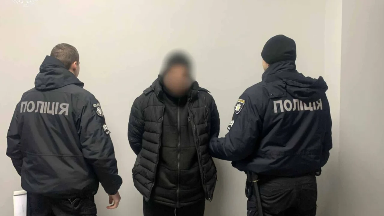 Зґвалтував малолітню сусідку прямо на дорозі: жителя Житомирщини судитимуть