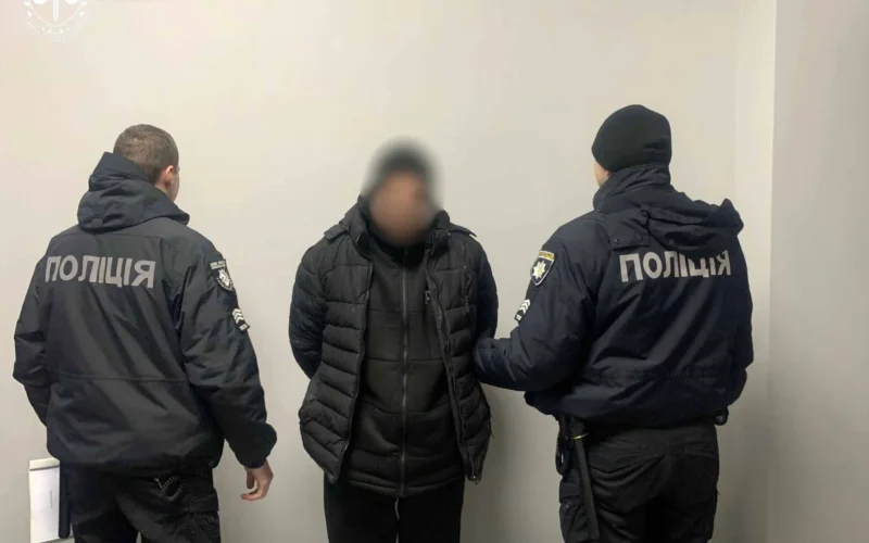 Зґвалтував малолітню сусідку прямо на дорозі: жителя Житомирщини судитимуть
