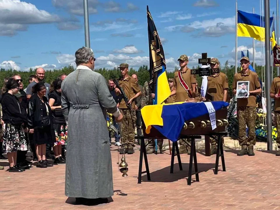 У Житомирі попрощалися з військовим з Чоповицької громади Андрієм Крещуком