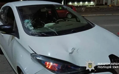 У Малині 20-річна водійка Renault збила пішохода: потерпілий помер у лікарні