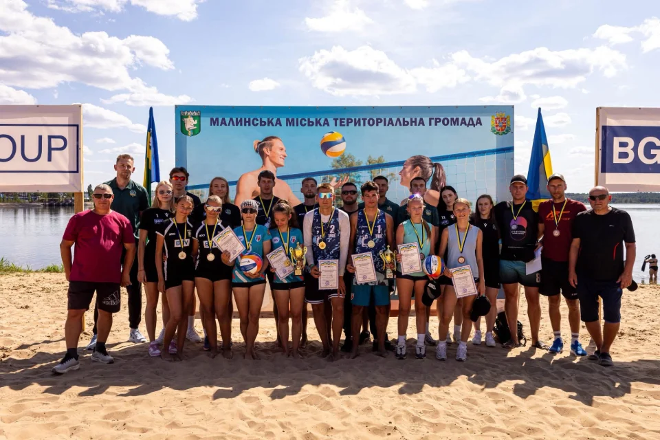 У Малині понад 70 спортсменів змагалися на чемпіонатах області з пляжного волейболу